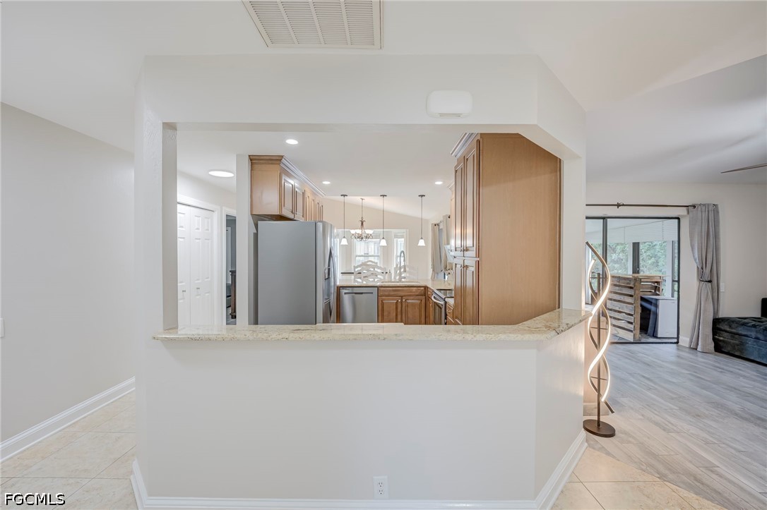 13103 Regent CIR