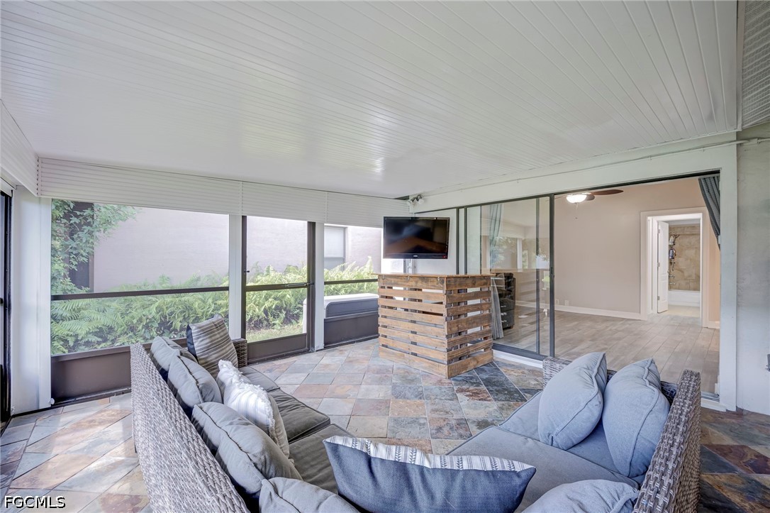 13103 Regent CIR