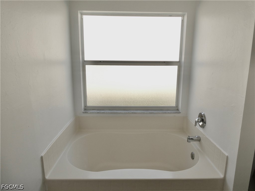 2712 Nature Pointe LOOP