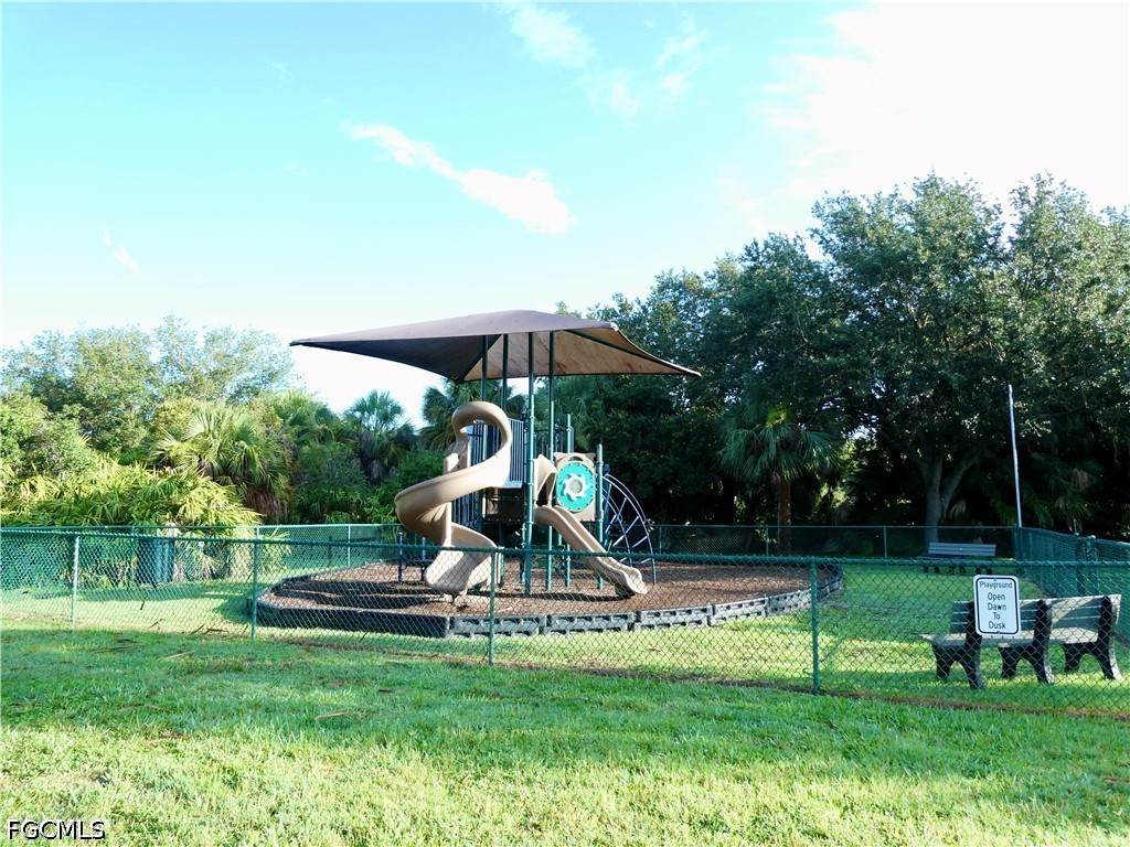 2712 Nature Pointe LOOP