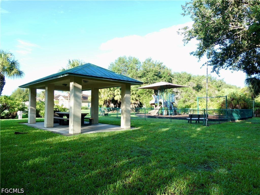 2712 Nature Pointe LOOP