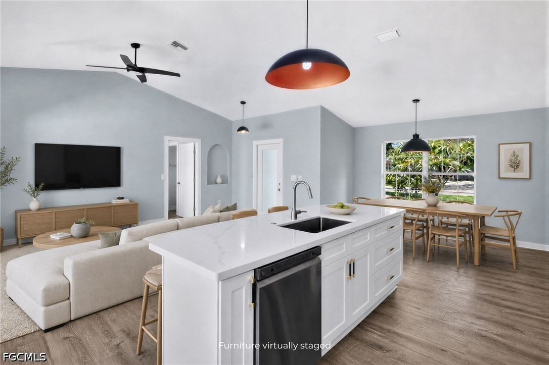 15579 Spring Line LN
