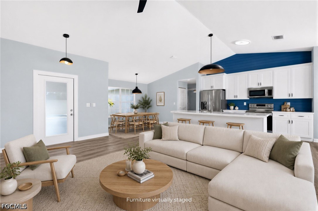 15579 Spring Line LN
