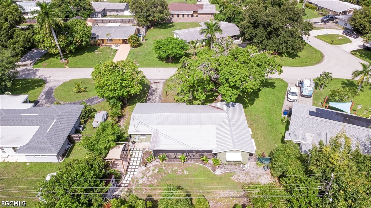 5521 Seville RD
