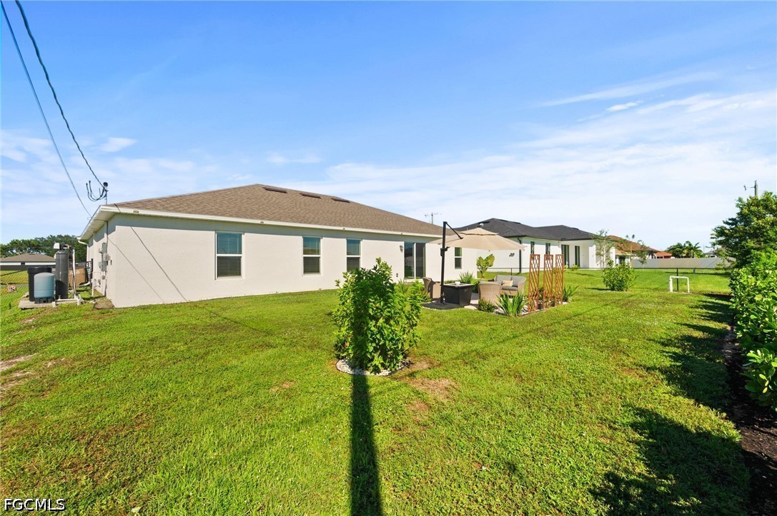 1409 NE 4th PL