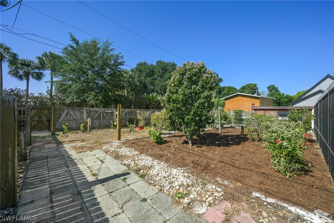 339 Lakeview DR