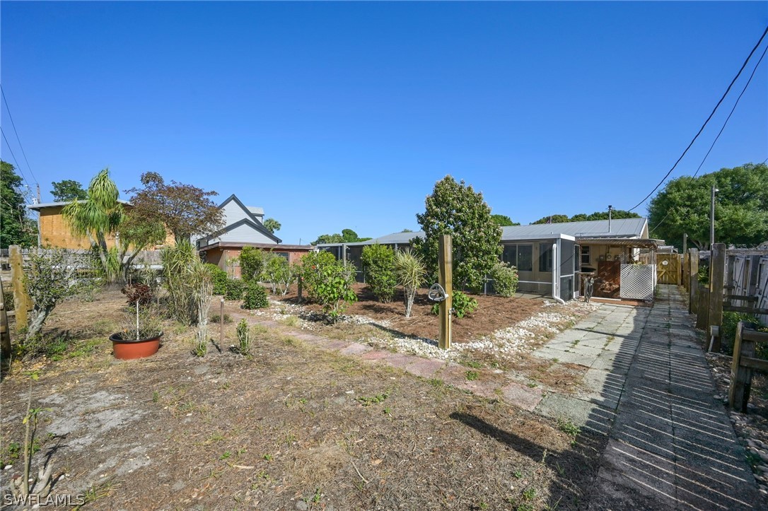 339 Lakeview DR