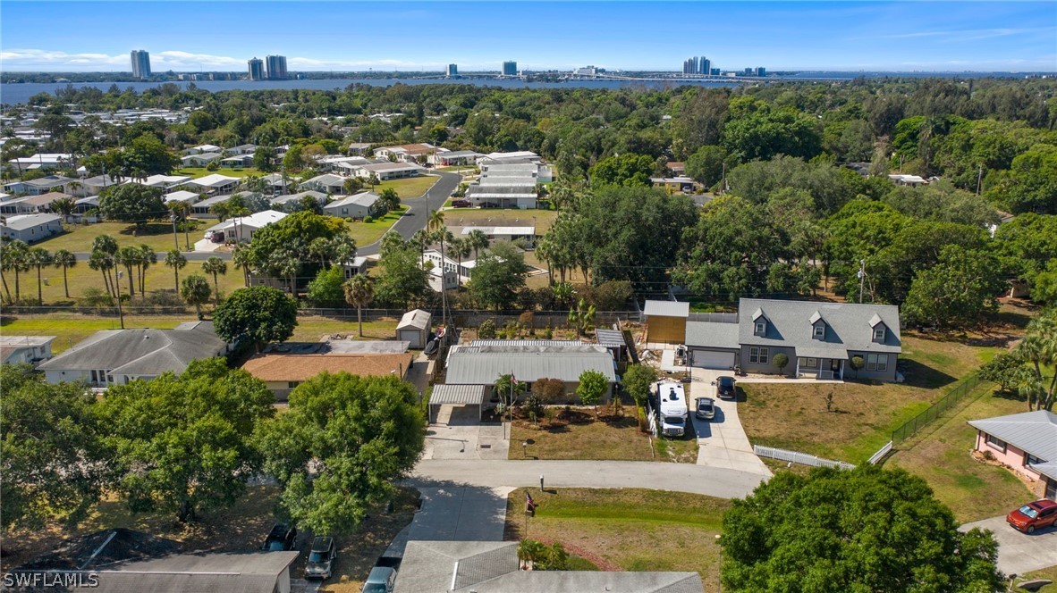 339 Lakeview DR