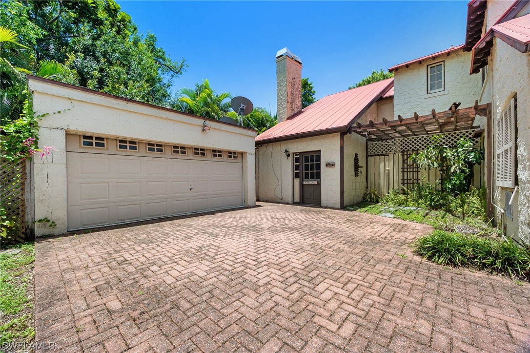 1436 Cordova AVE