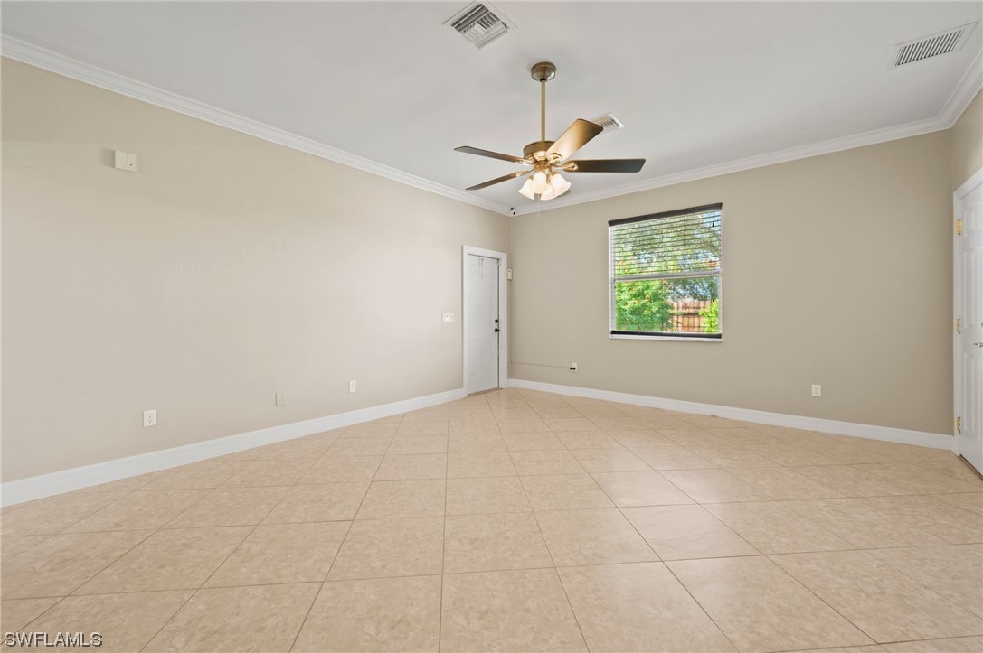 354 Park Lane DR