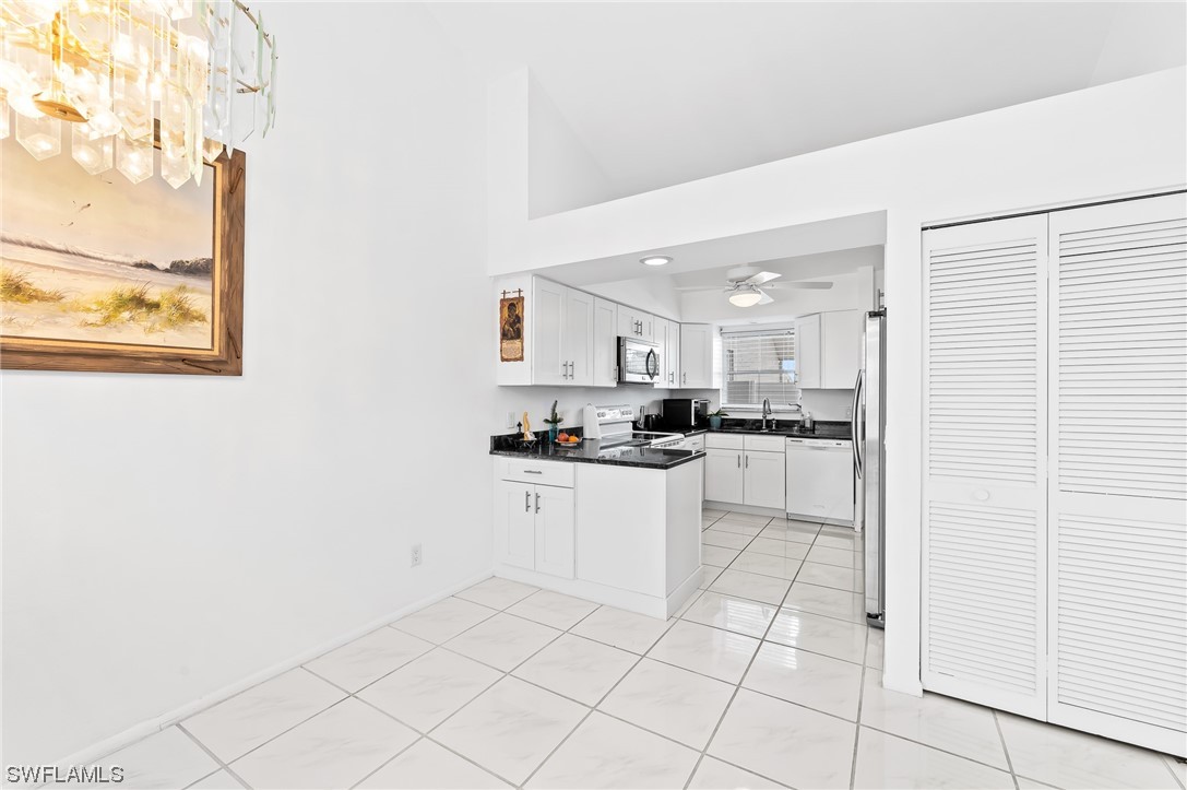 621 SW 3rd CT 102