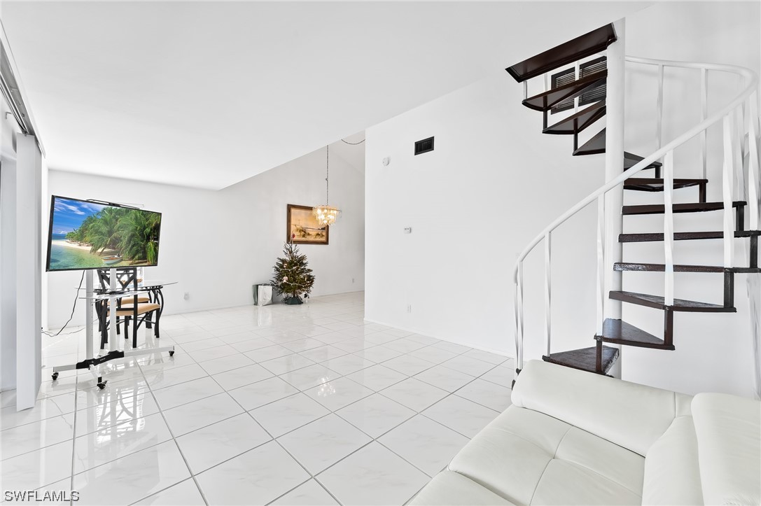 621 SW 3rd CT 102