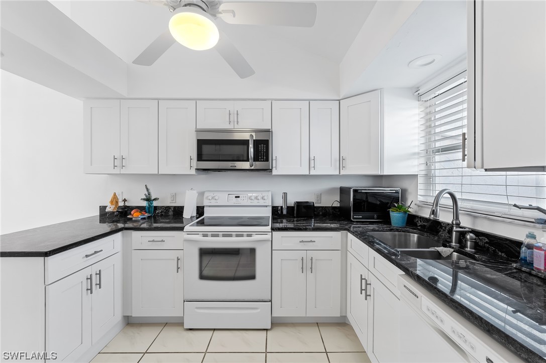 621 SW 3rd CT 102