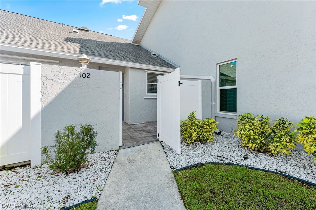 621 SW 3rd CT 102