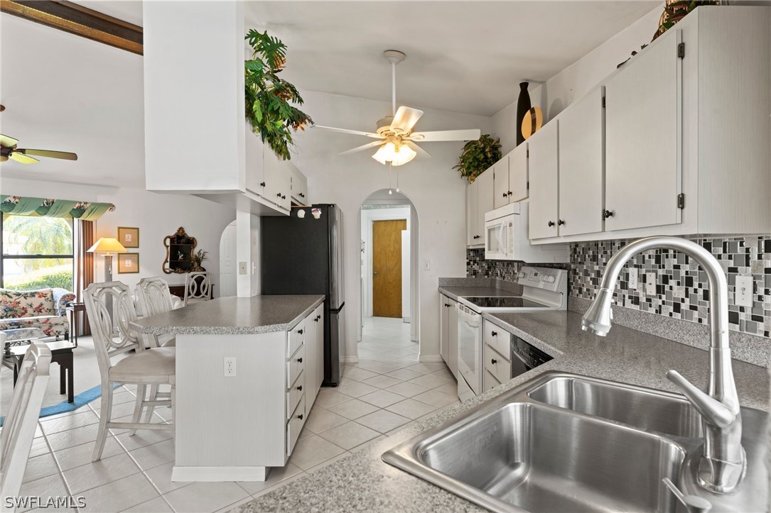 1213 SE 28th TER