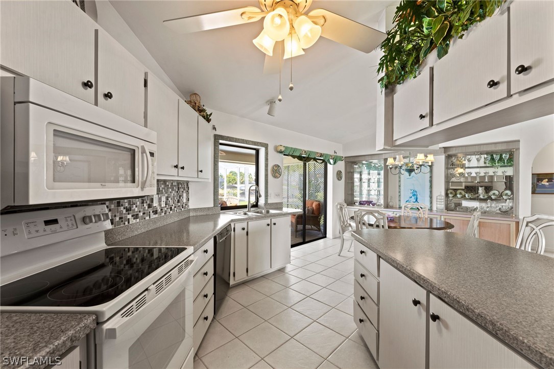 1213 SE 28th TER