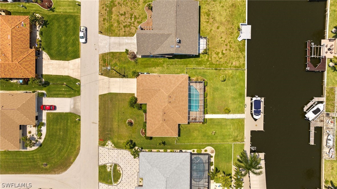 1213 SE 28th TER