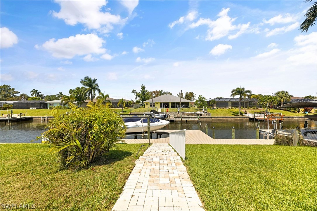 1213 SE 28th TER