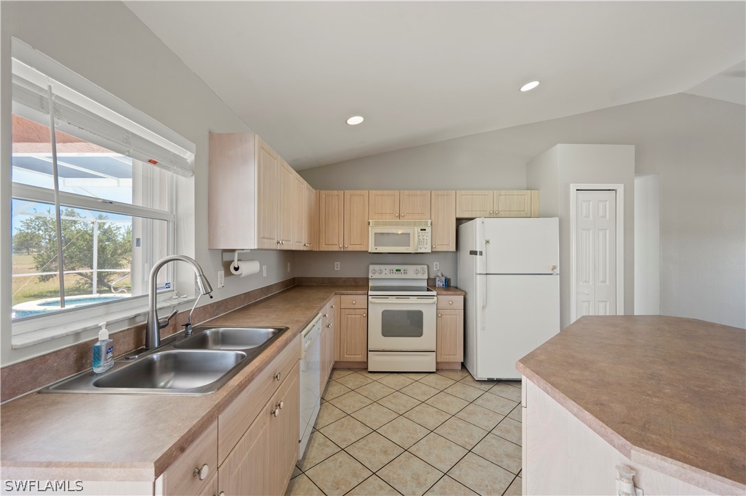 3216 NW 15th TER