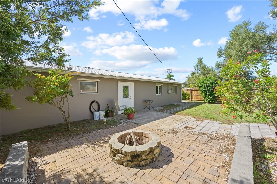 354 Park Lane DR