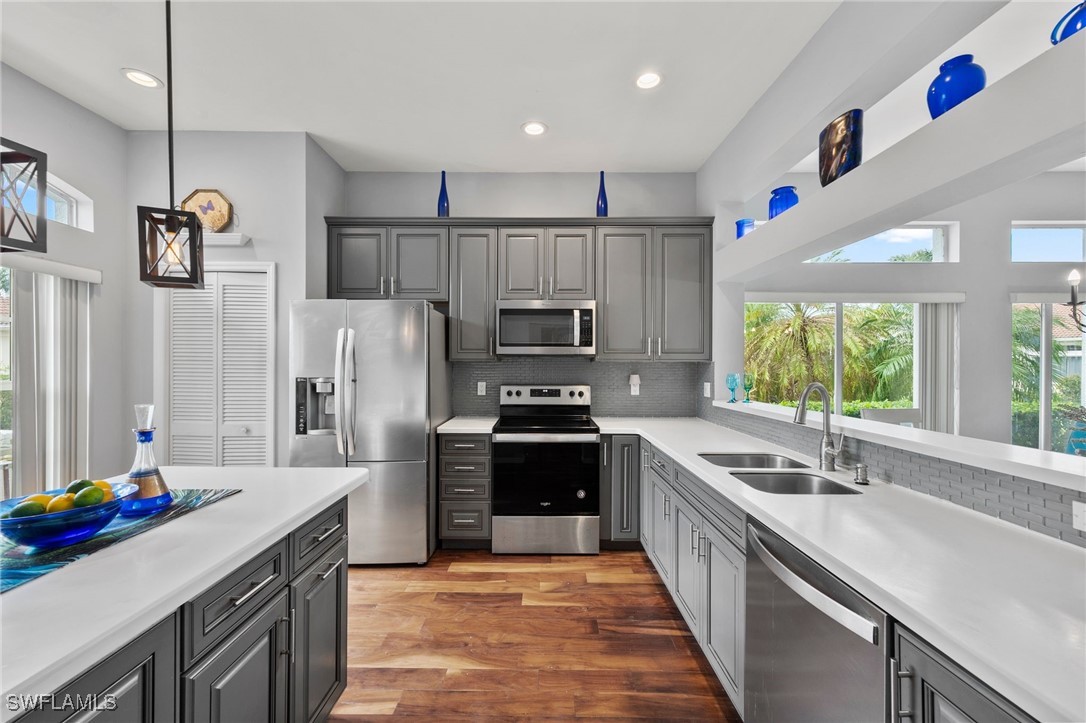 12743 Devonshire Lakes CIR