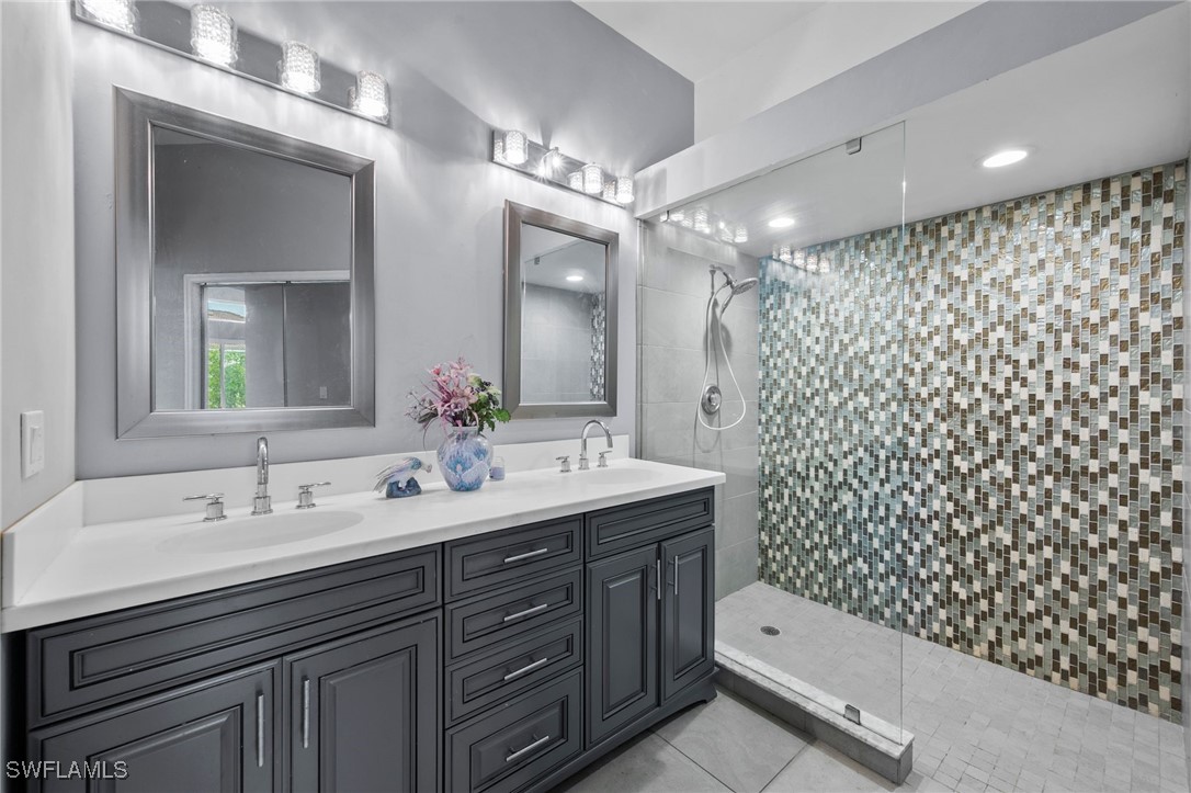 12743 Devonshire Lakes CIR