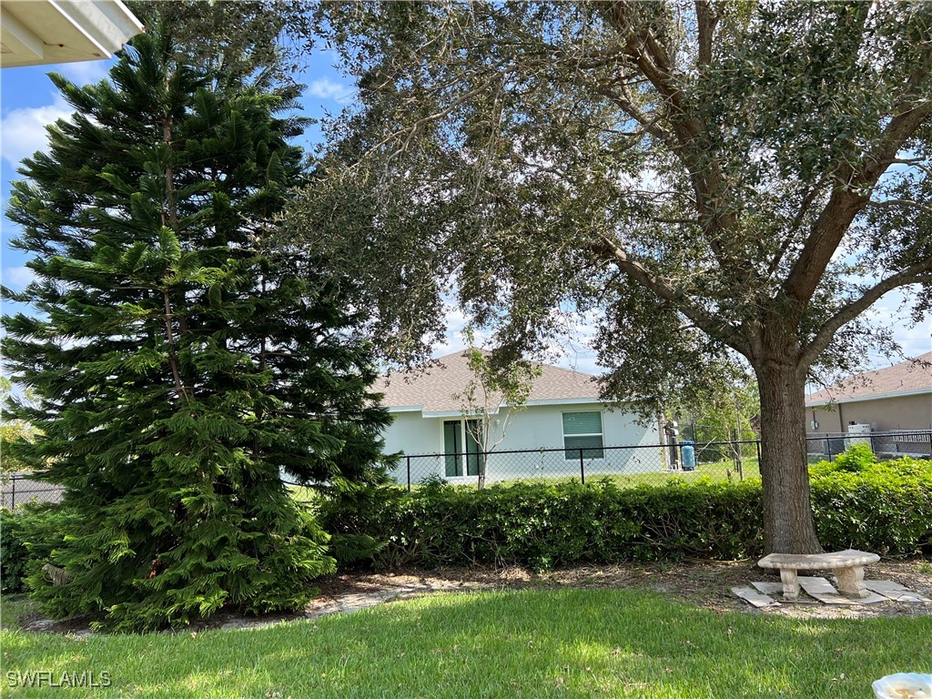 3221 NE 15th PL