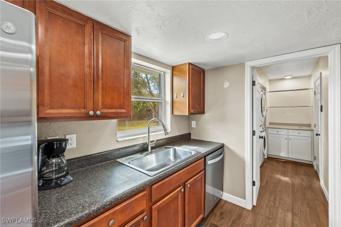 2990 Renee CT
