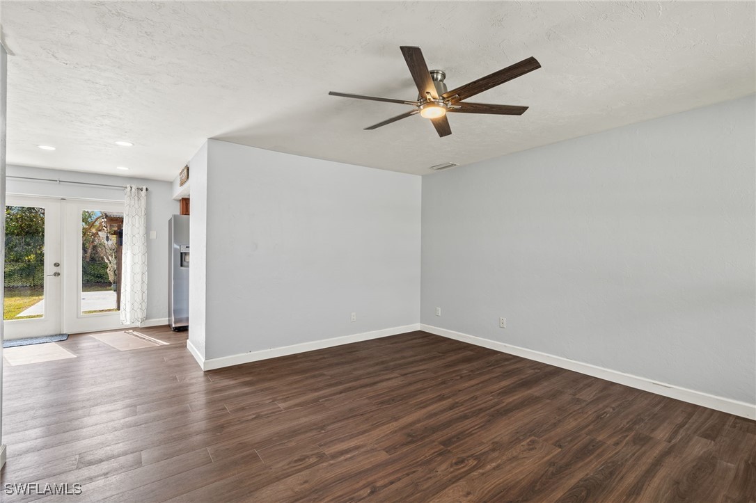 2990 Renee CT