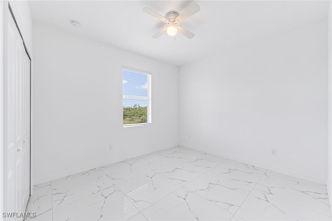 2102 Robert AVE