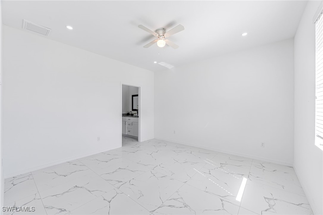2102 Robert AVE