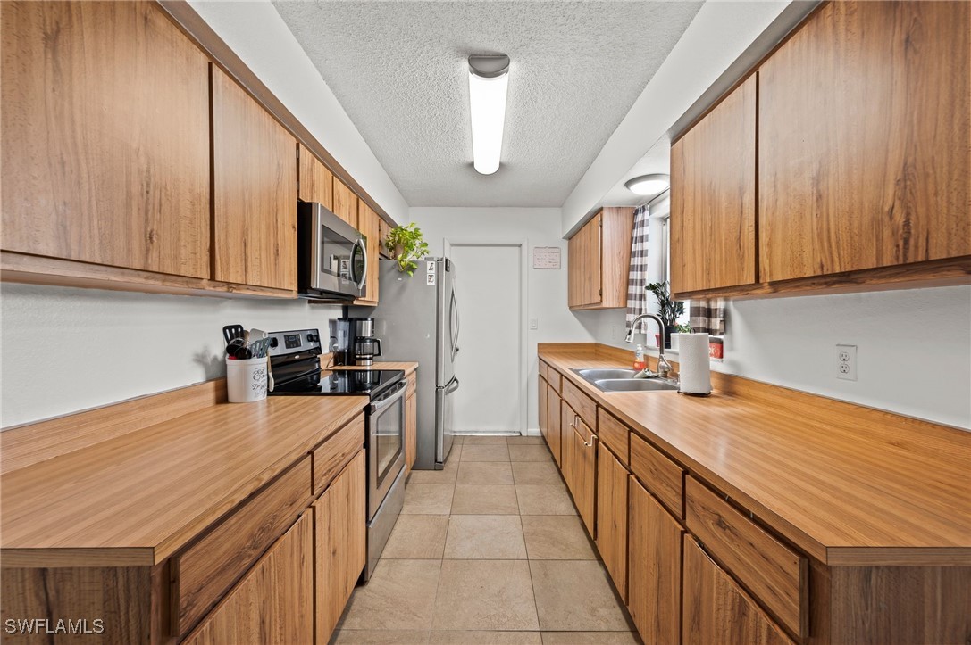 8198 Lake San Carlos CIR