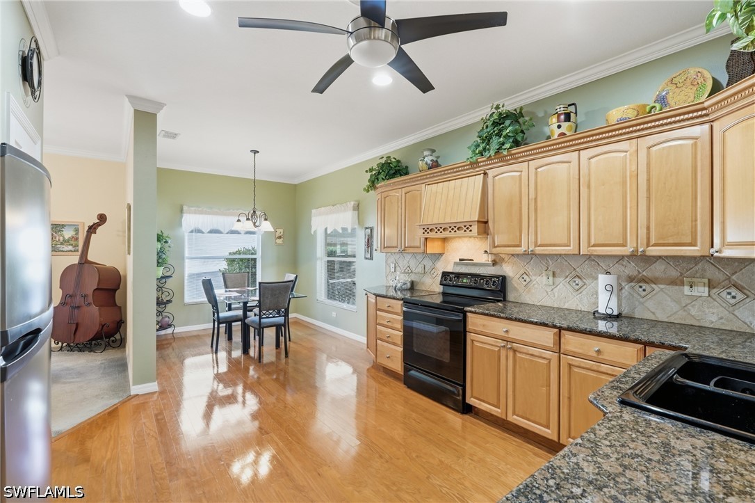 8805 Fawn Ridge DR