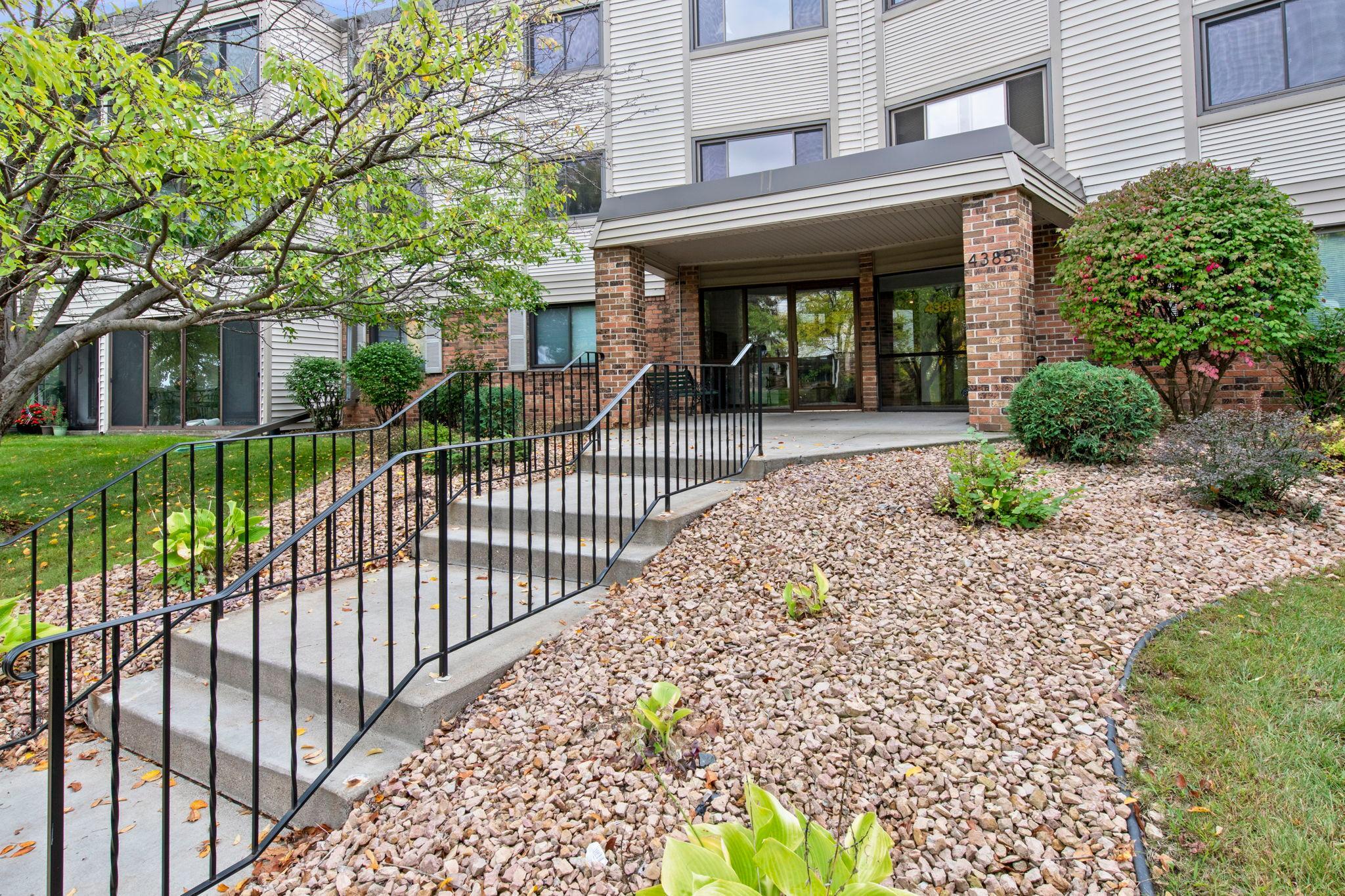 4385 N Trenton Lane Unit: 105