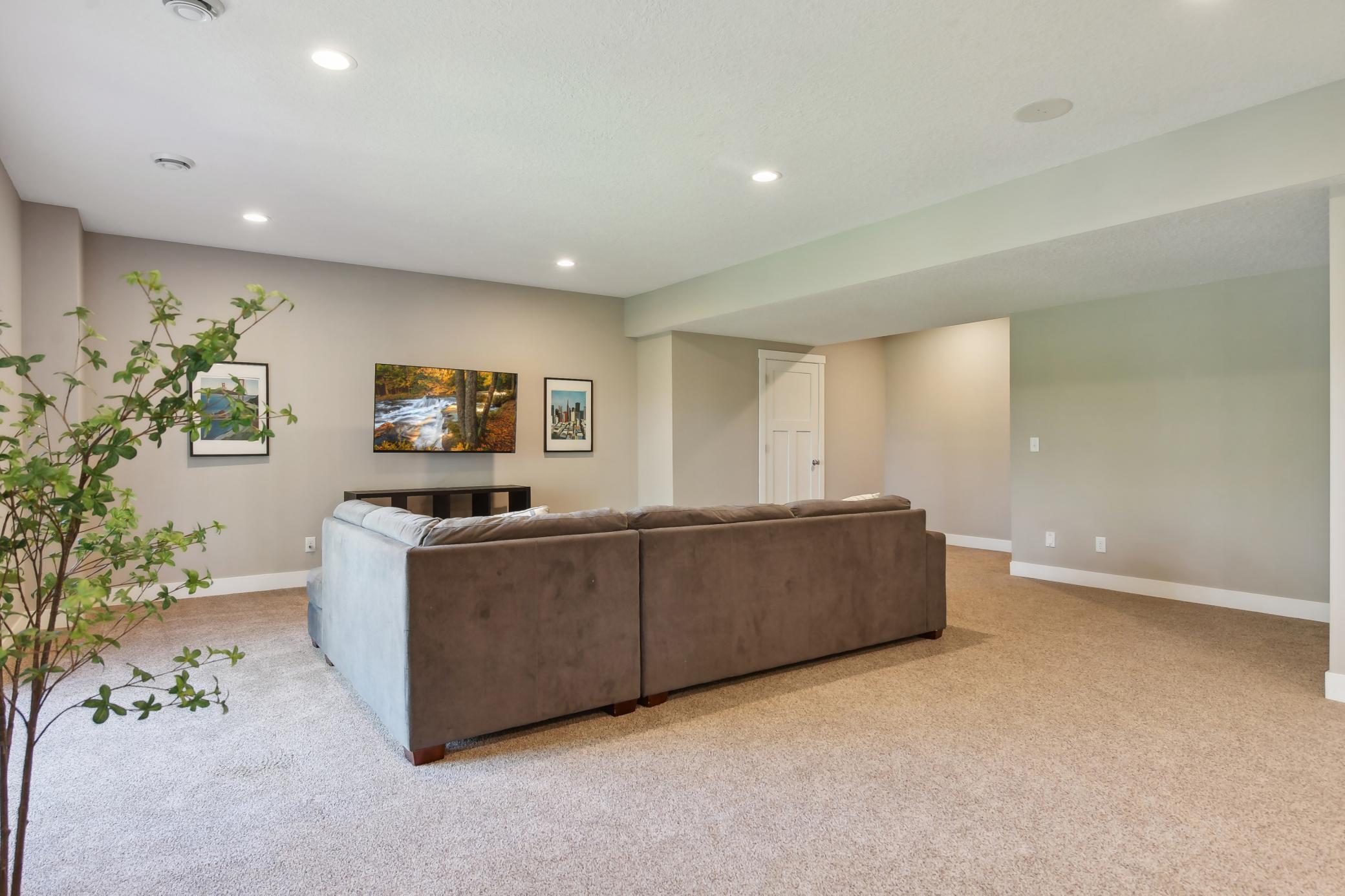 4111 Hallgren Lane