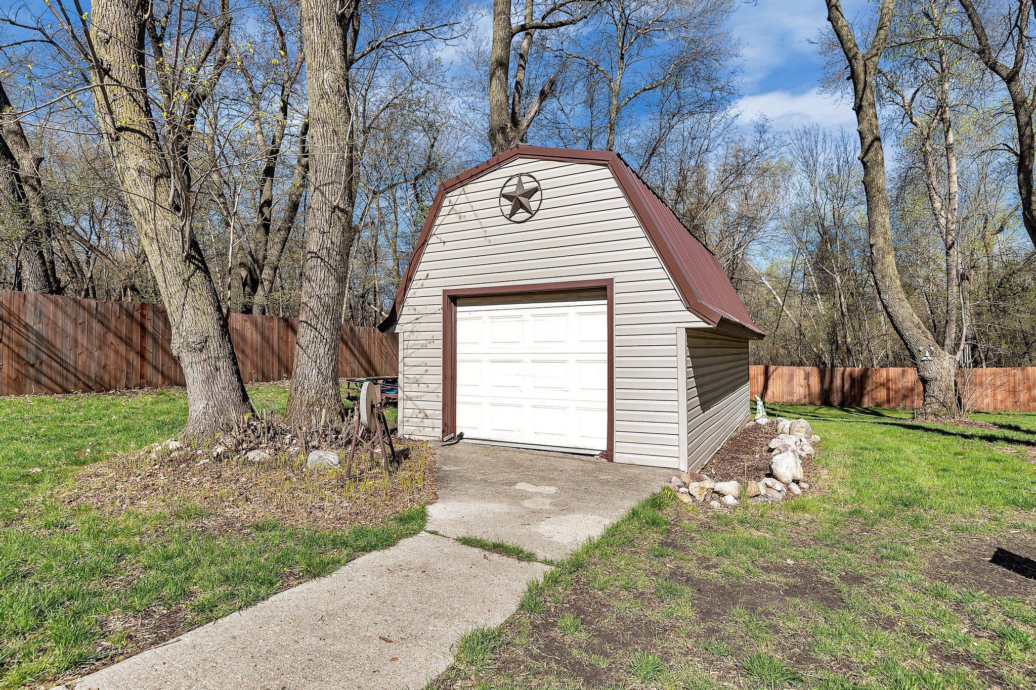12 Nakota Drive NE