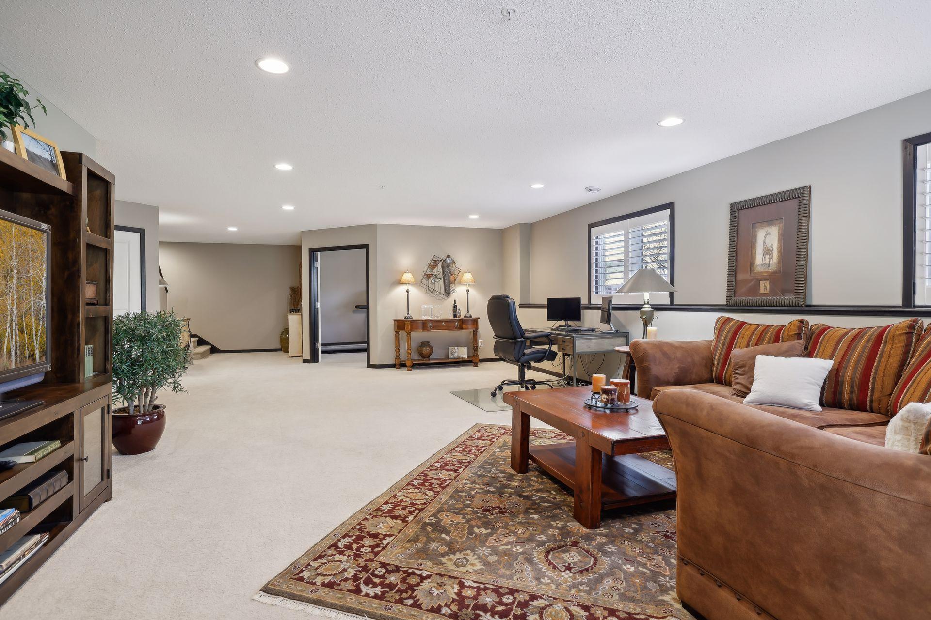 16821 Enclave Circle