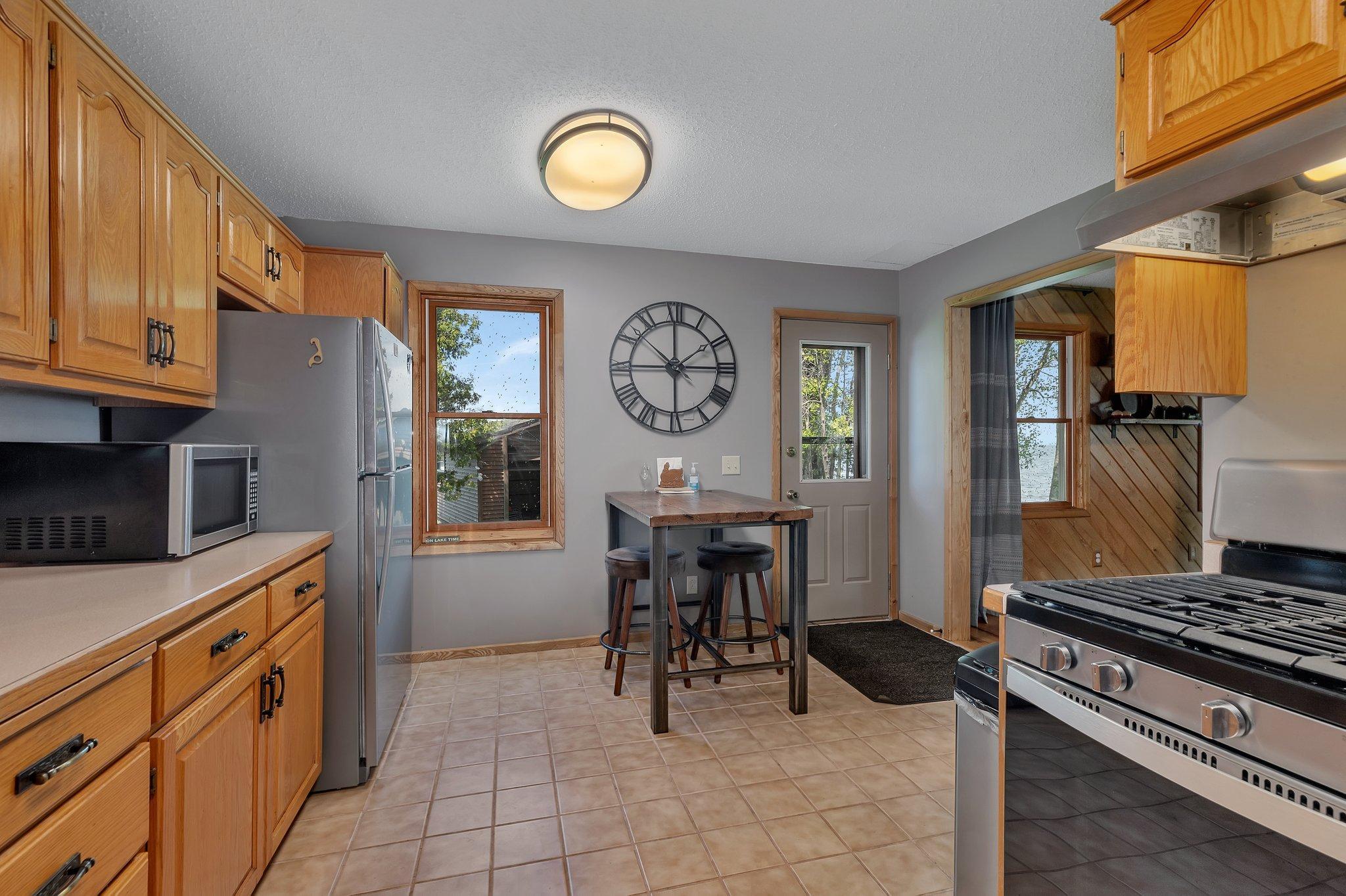 6828 Woodward Lane