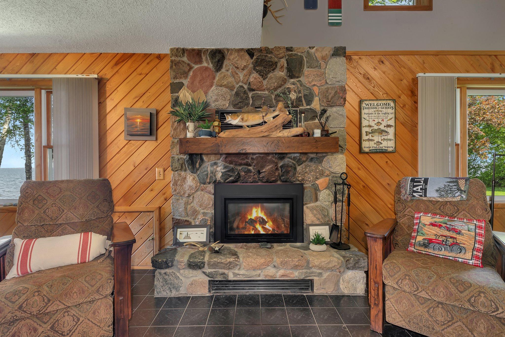 6828 Woodward Lane
