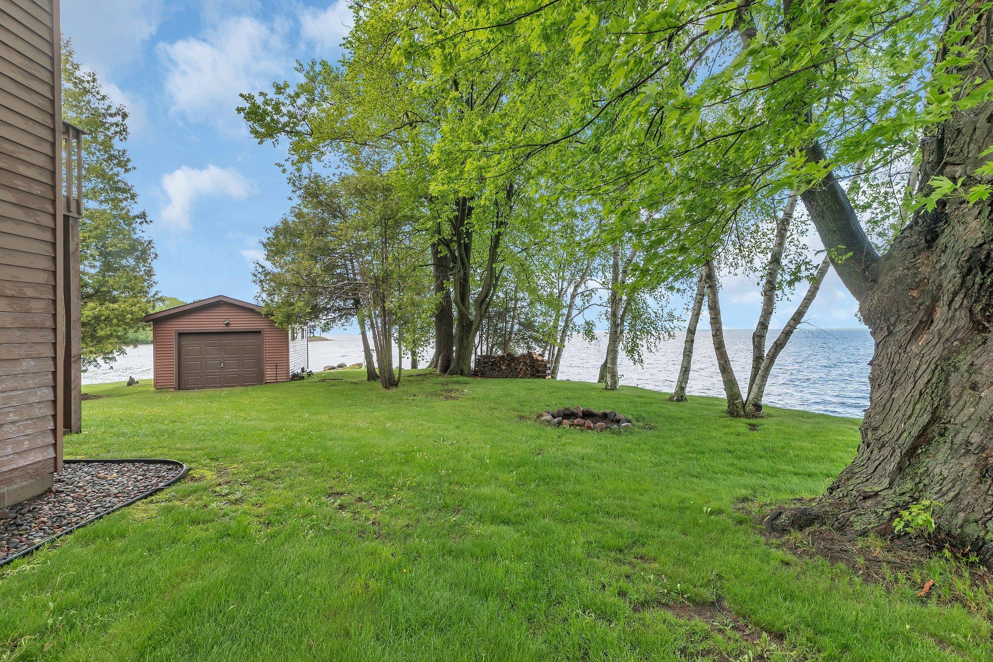 6828 Woodward Lane
