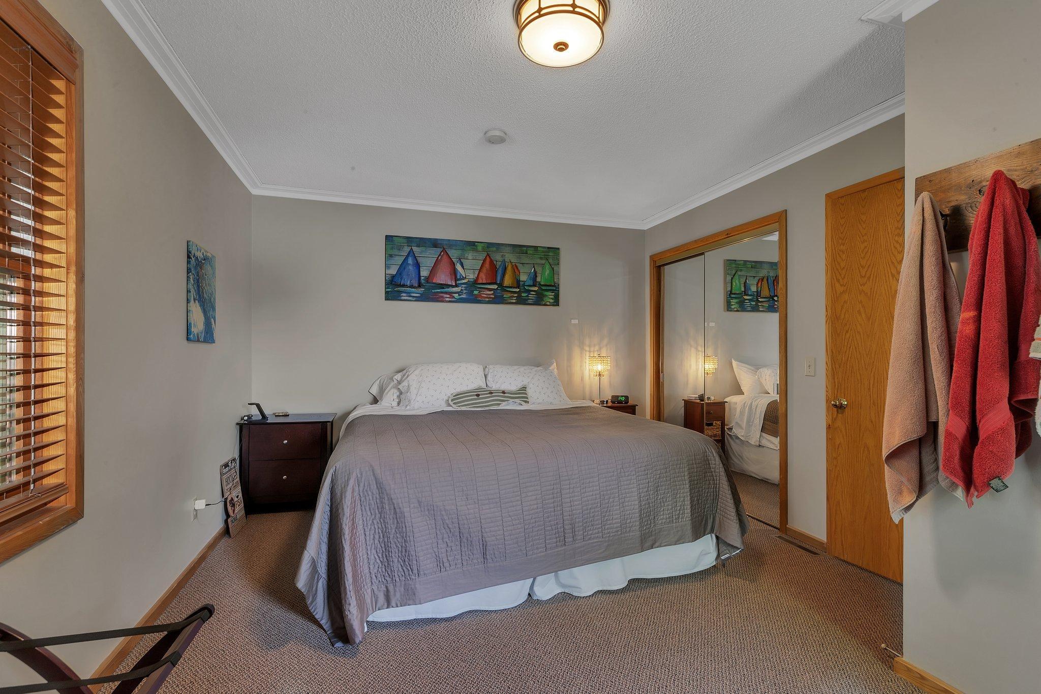 6828 Woodward Lane