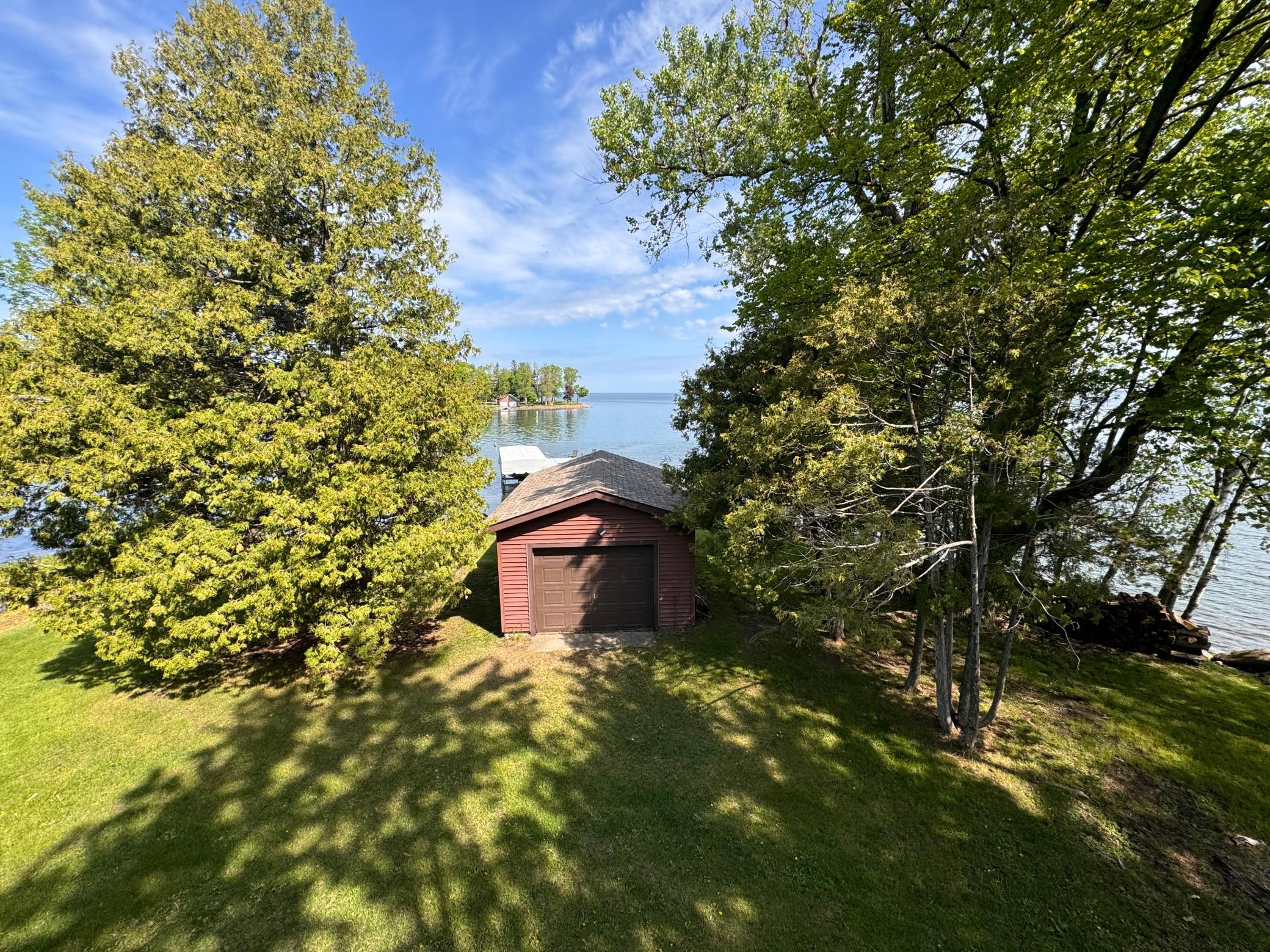 6828 Woodward Lane