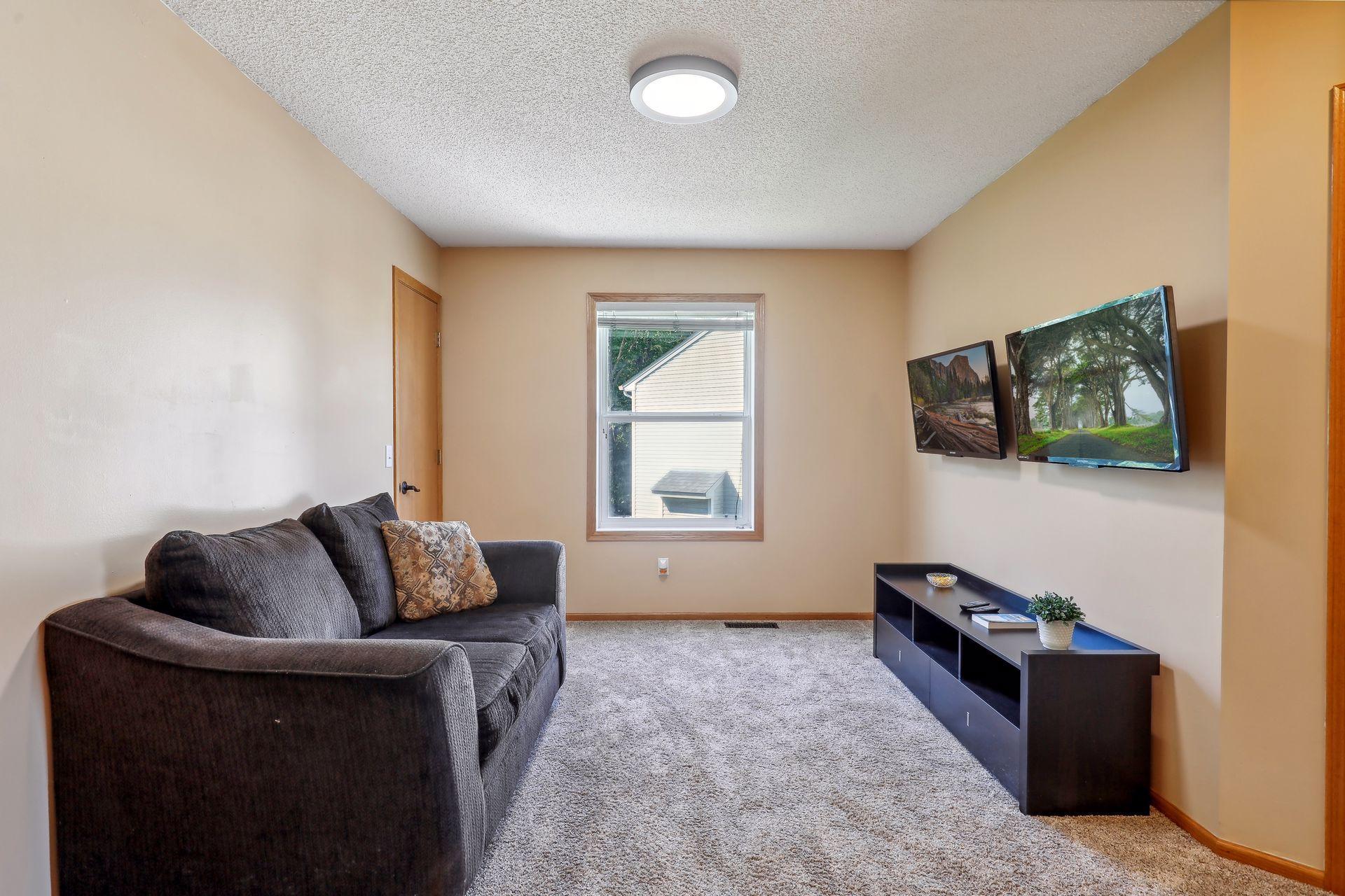 4062 Johnny Cake Ridge Road