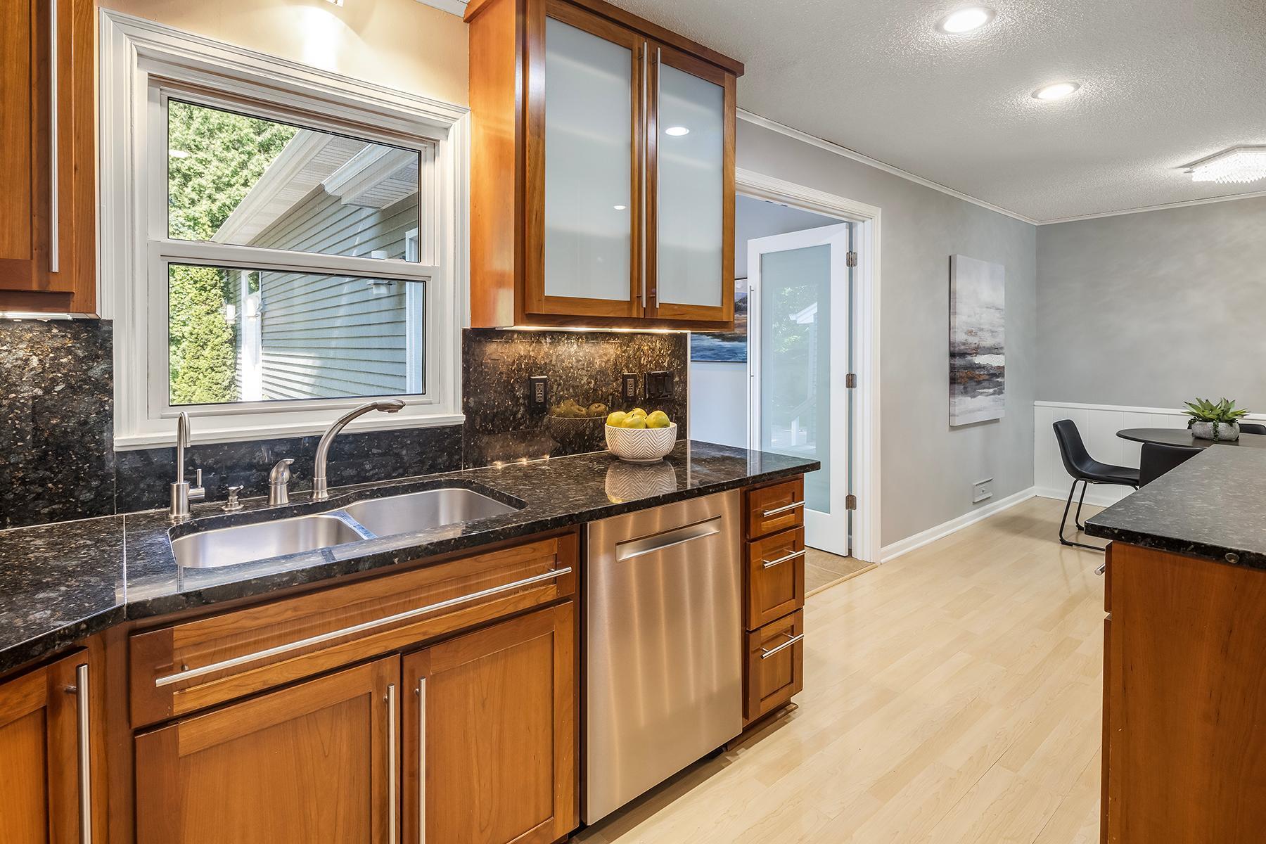 506 Lombardy Lane