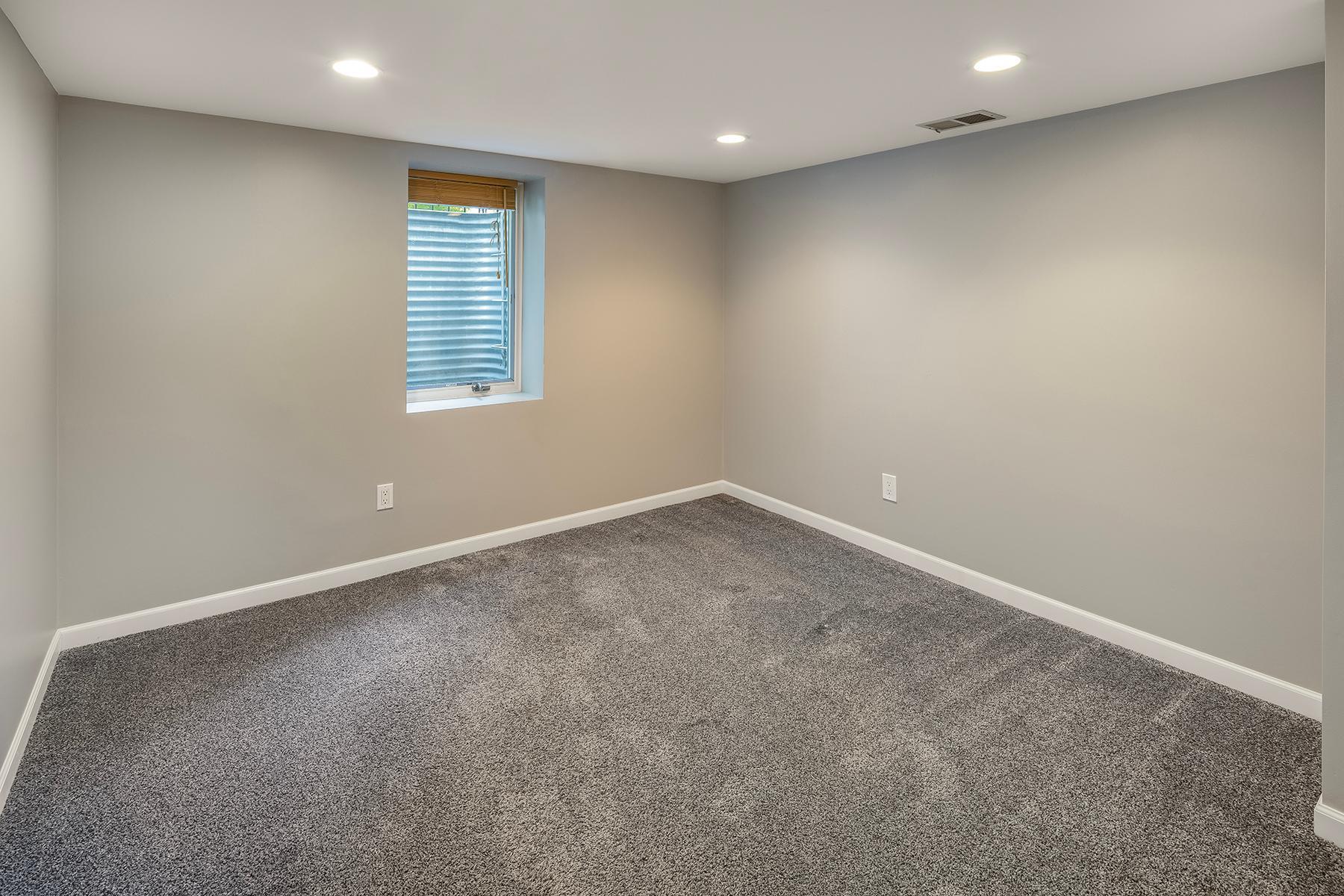 506 Lombardy Lane