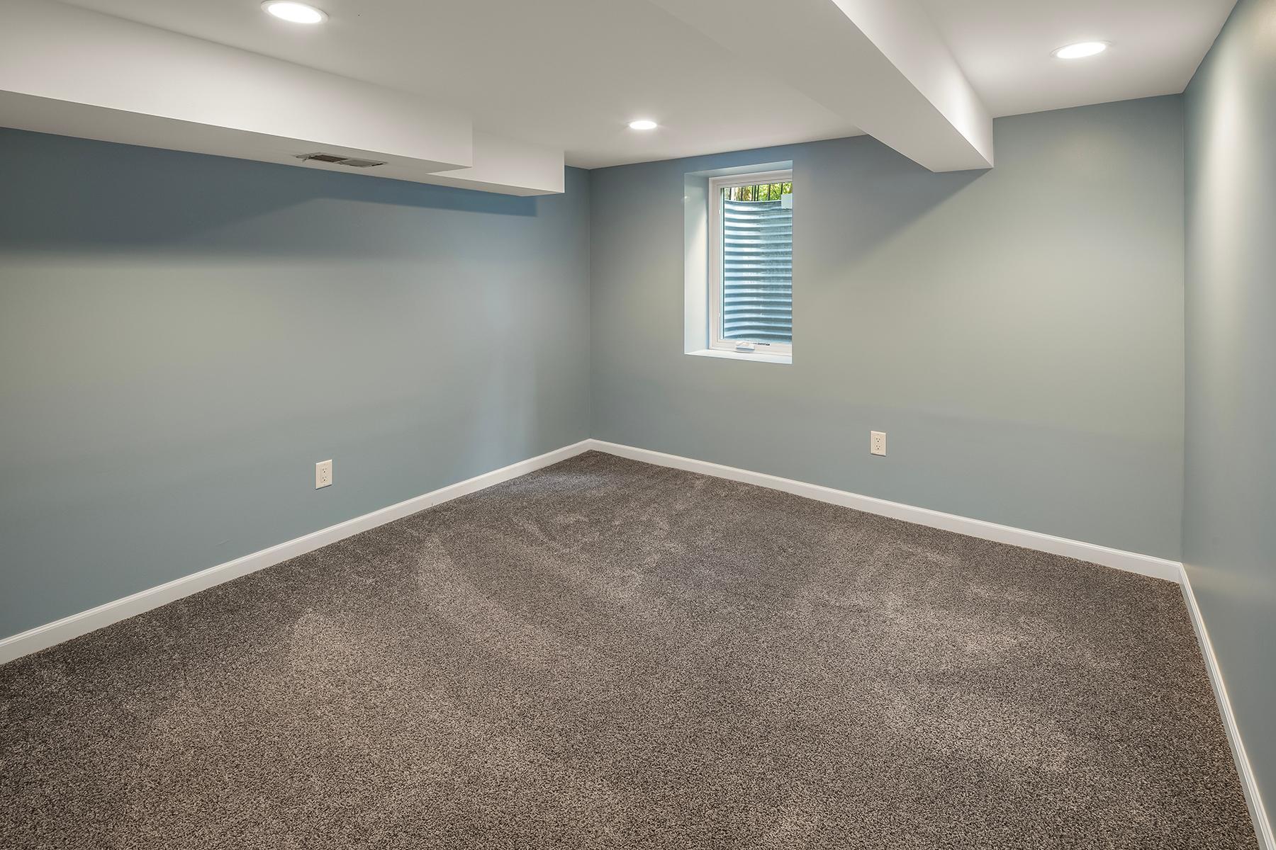 506 Lombardy Lane