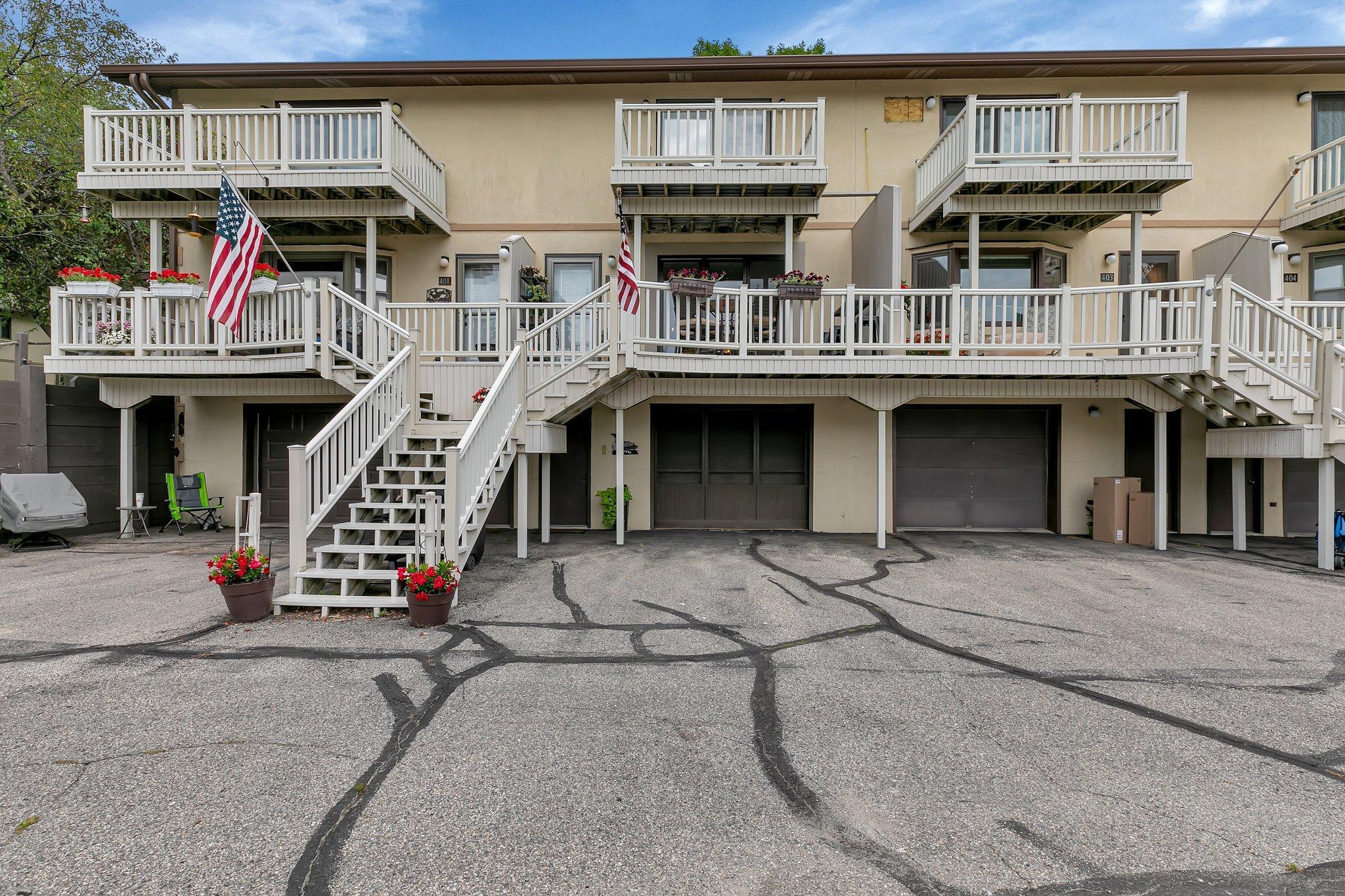 7595 N Shore Drive Unit: 402