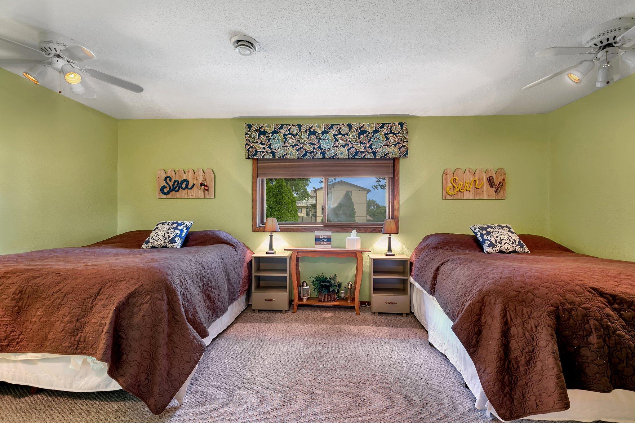 7595 N Shore Drive Unit: 402
