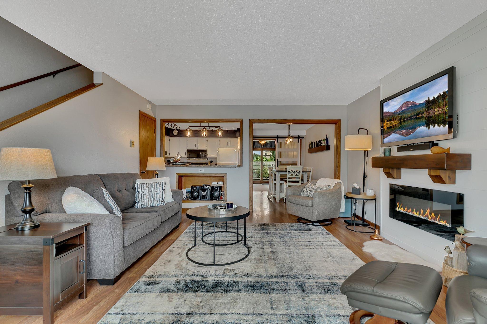7595 N Shore Drive Unit: 402