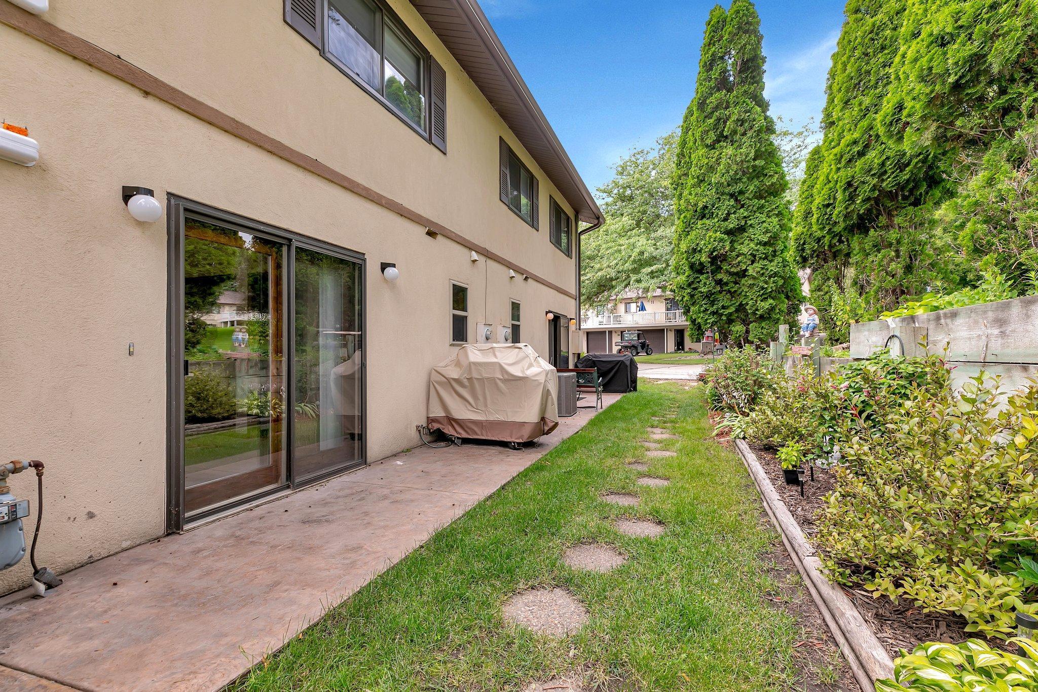 7595 N Shore Drive Unit: 402